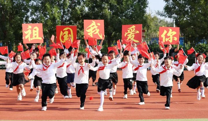 “孩子们成长得更好,是我们最大的心愿”——以习近平同志为核心的党中央关心少年儿童成长和少先队工作纪实 图片