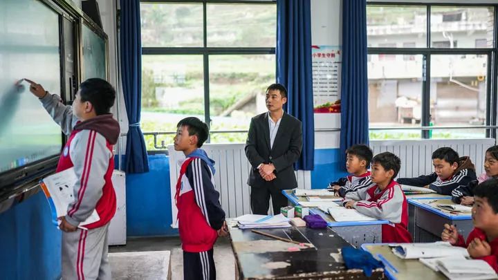 “孩子们成长得更好,是我们最大的心愿”——以习近平同志为核心的党中央关心少年儿童成长和少先队工作纪实 图片