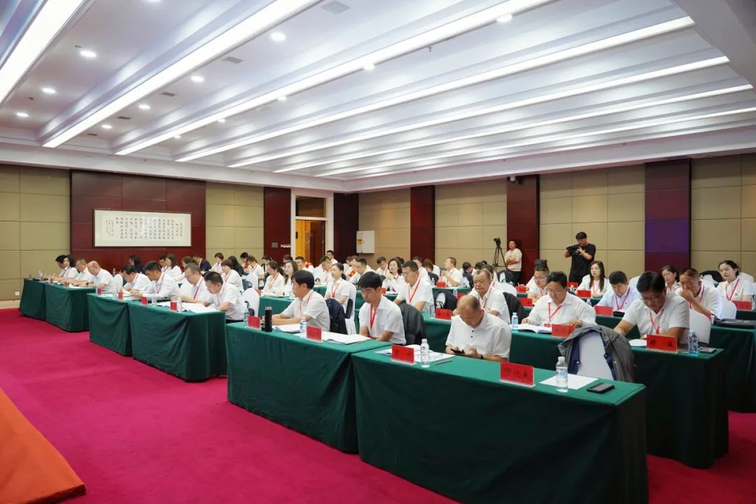 鄂尔多斯市公证协会第五次代表大会胜利召开
