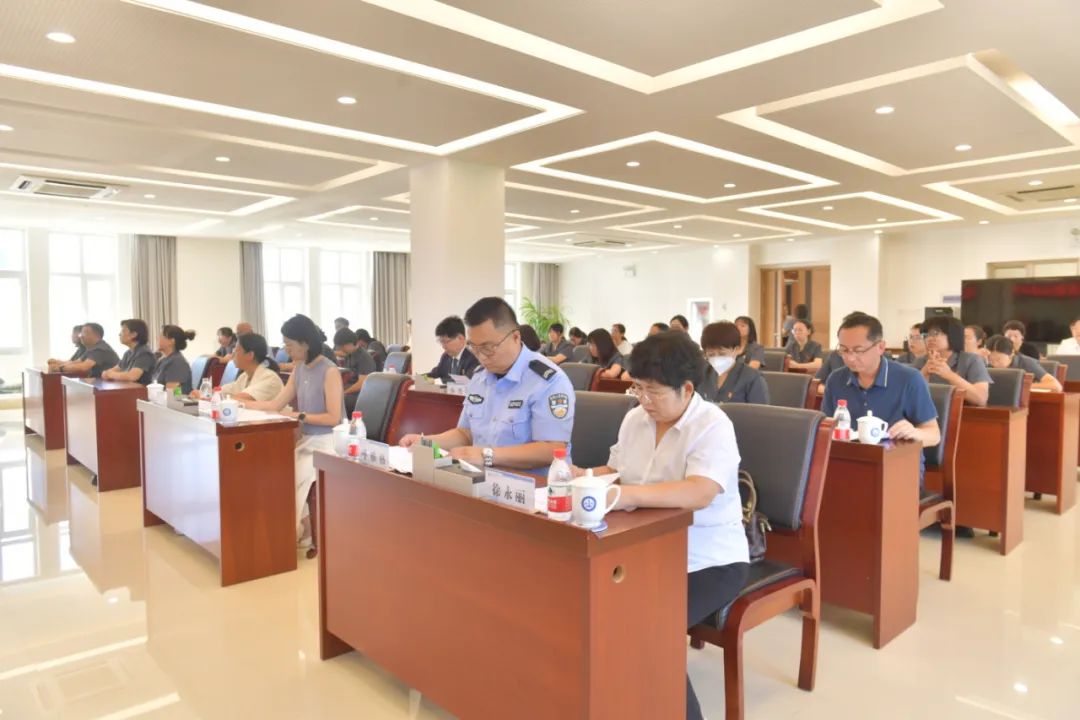 康巴什区法学会举行第二批首席法律咨询专家聘任仪式